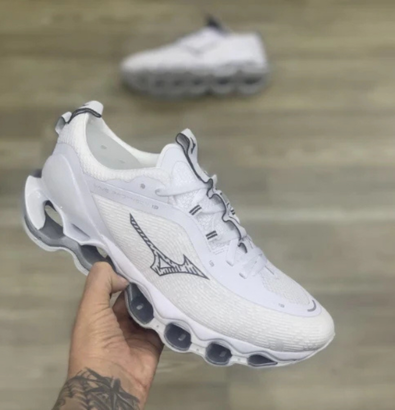 Mizuno Wave Prophecy 13