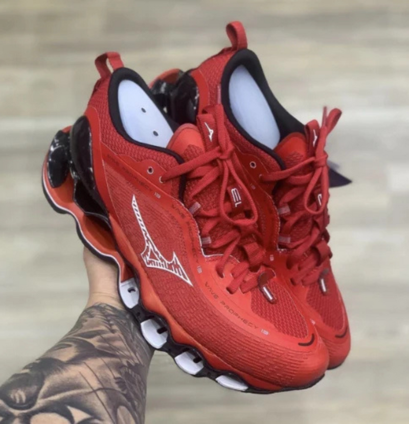 Mizuno Wave Prophecy 13