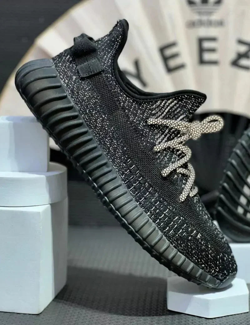 Adidas Yeezy 350 V2