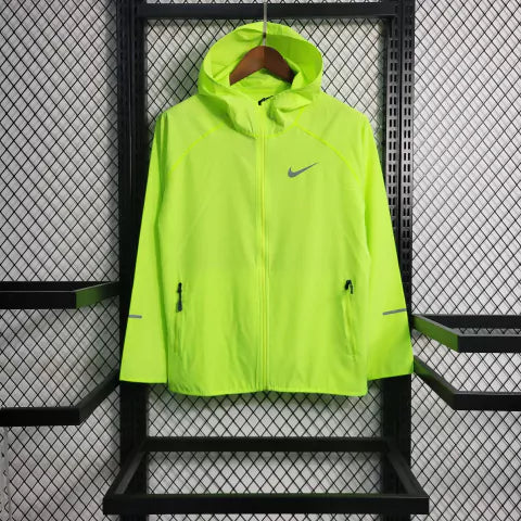 Corta Vento - Nike Night Running Verde Fluorescente