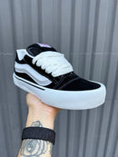 Vans KNU