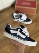 Vans KNU