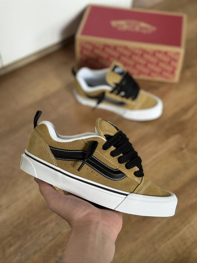 Vans KNU