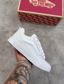 Vans KNU